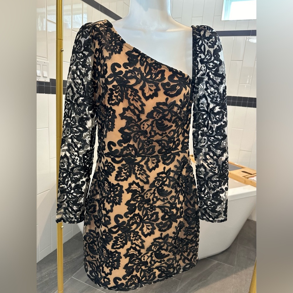 NWT Lovers + Friends Black & Tan dress Size Small